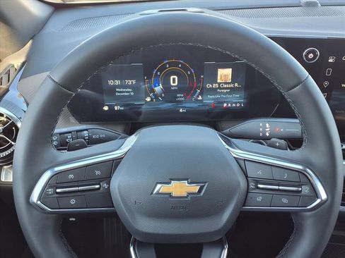 New 2026 Chevrolet Equinox LT w/ Convenience Package II image 19