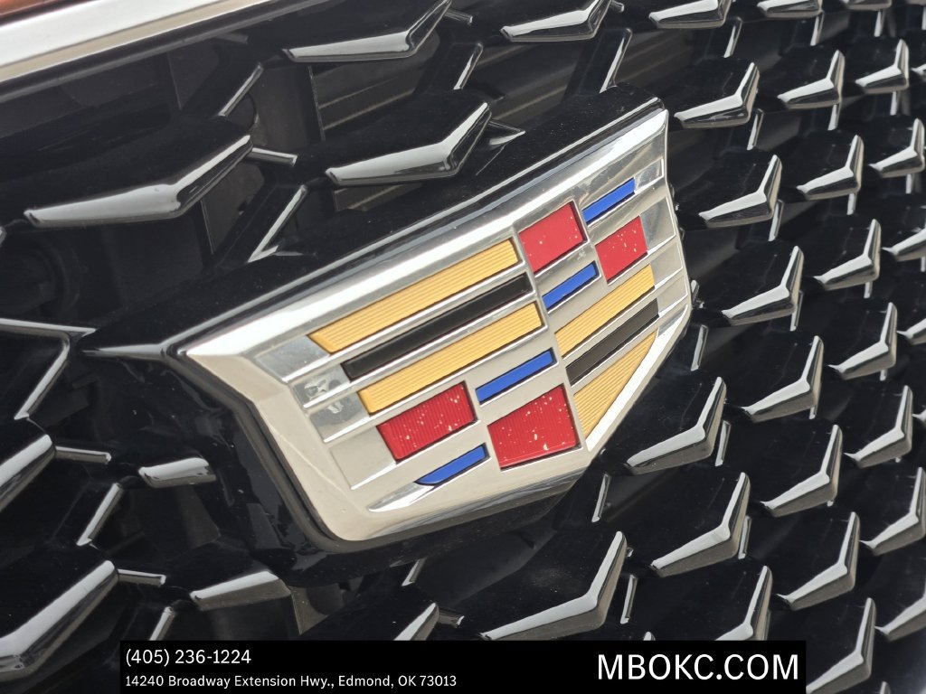 Used 2019 Cadillac XT4 Sport w/ Cold Weather Package FWD image 9