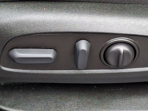 Used 2023 Chevrolet Traverse LT w/ LPO, Floor Liner Package AWD/4WD image 24
