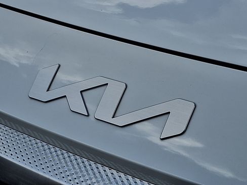 Used 2024 Kia Seltos S AWD/4WD image 29