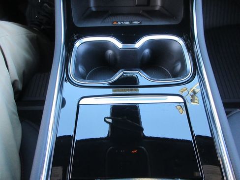 New 2026 Chevrolet Traverse Z71 w/ LPO, Floor Liner Package image 29