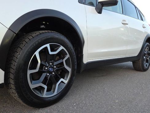 Used 2017 Subaru Crosstrek 2.0i Premium image 8
