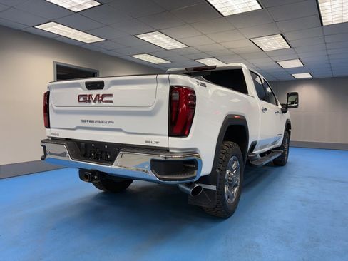 Certified 2025 GMC Sierra 2500 SLT w/ SLT Premium Package image 2