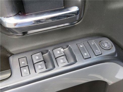 Used 2015 Chevrolet Silverado 2500 LT AWD/4WD image 11