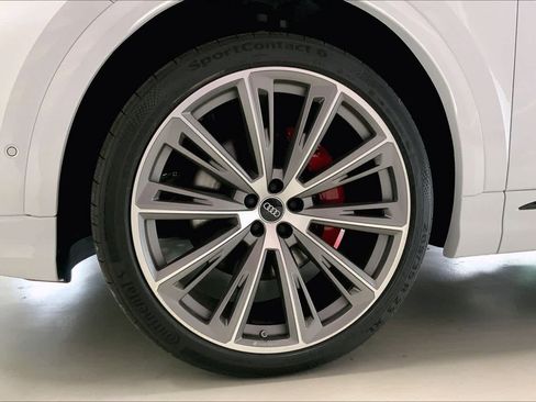 New 2026 Audi Q8 Prestige image 8