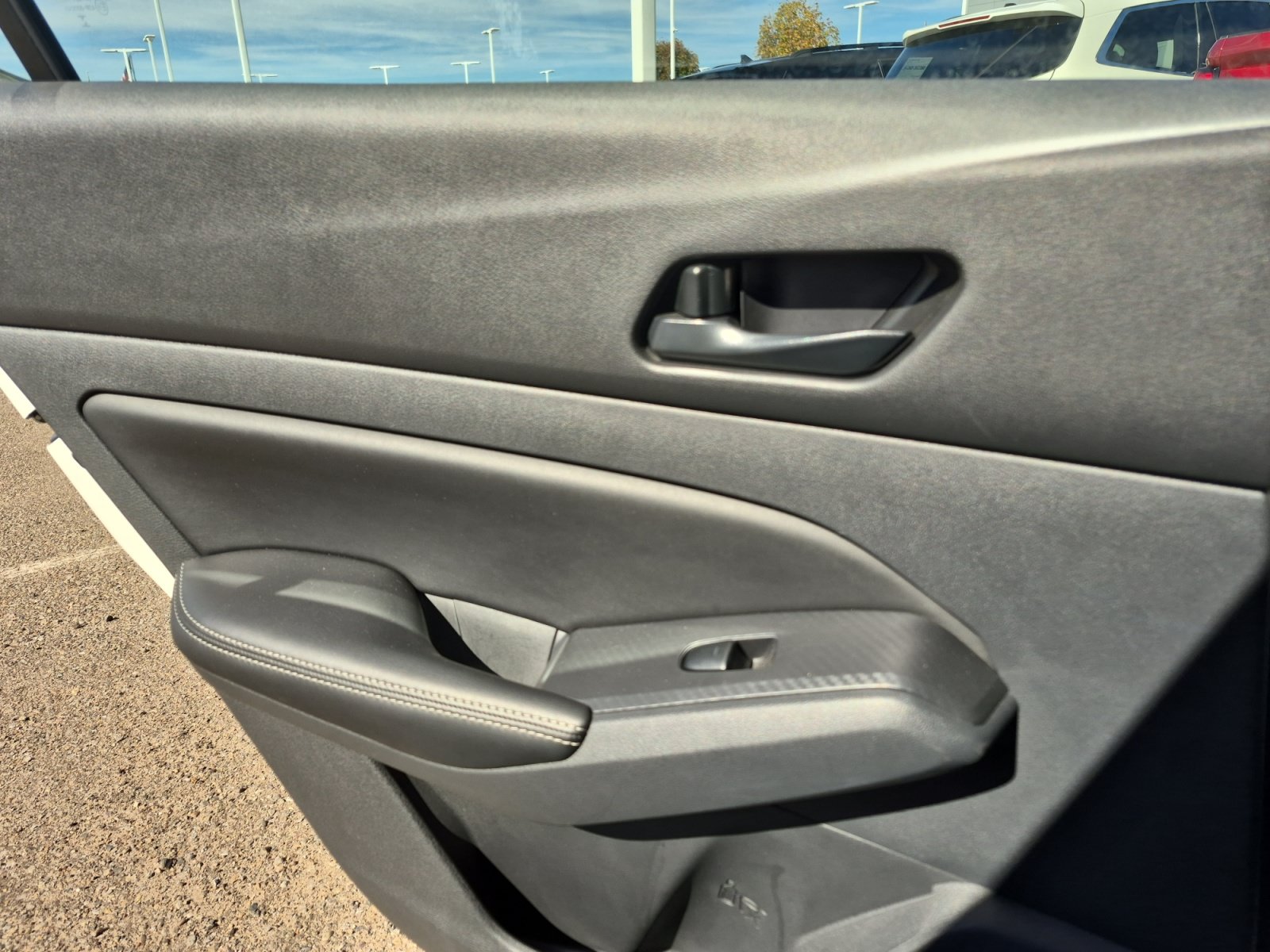Used 2025 Nissan Altima 2.5 SV FWD image 19