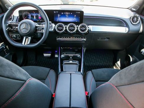 Certified 2025 Mercedes-Benz GLB 250 image 20