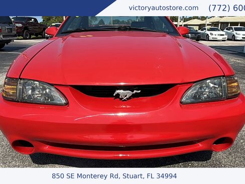 Used 1994 Ford Mustang GT image 2