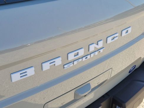 New 2025 Ford Bronco Sport Outer Banks w/ Outer Banks Tech Package+ AWD/4WD image 9