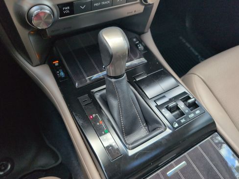 Certified 2021 Lexus GX 460 Premium w/ Premium Package AWD/4WD image 11