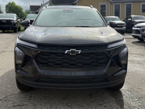 New 2026 Chevrolet Trax LT w/ Driver Confidence Package FWD image 9