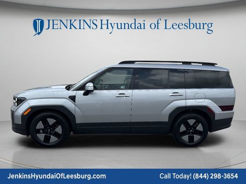 Used 2024 Hyundai Santa Fe SEL FWD image 11