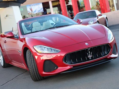 Used 2019 Maserati GranTurismo Sport image 2