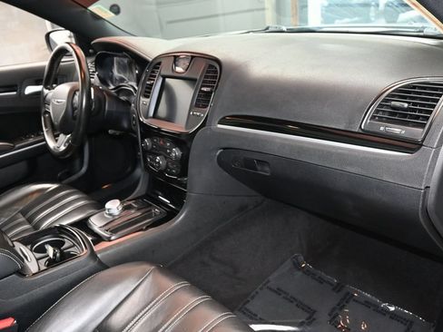 Used 2020 Chrysler 300 S w/ S Model Appearance Package RWD image 46