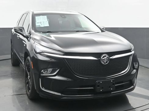 Used 2023 Buick Enclave Essence w/ Experience Buick Package AWD/4WD image 8