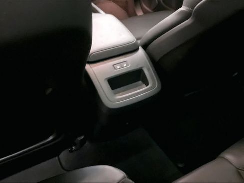 Used 2025 Volvo XC60 B5 Core w/ Protection Package Premier image 35