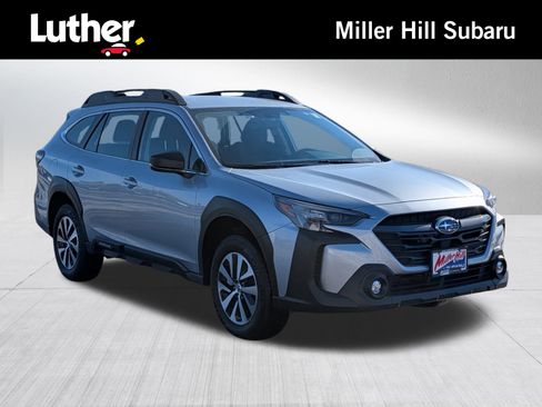 Certified 2025 Subaru Outback image 1