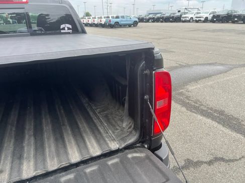 Used 2021 Chevrolet Colorado Z71 AWD/4WD image 8