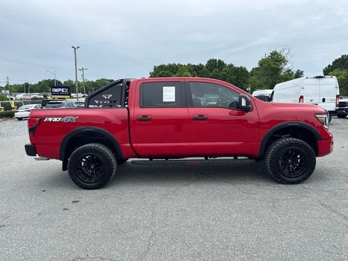Used 2023 Nissan Titan PRO-4X w/ Pro-4x Convenience Package AWD/4WD image 6