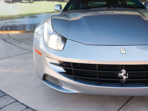 Used 2012 Ferrari FF image 31