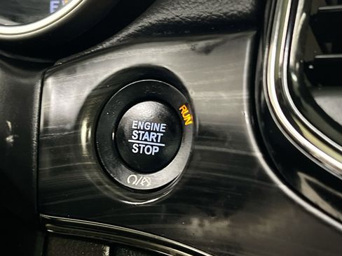 Used 2019 Jeep Grand Cherokee Limited X image 35