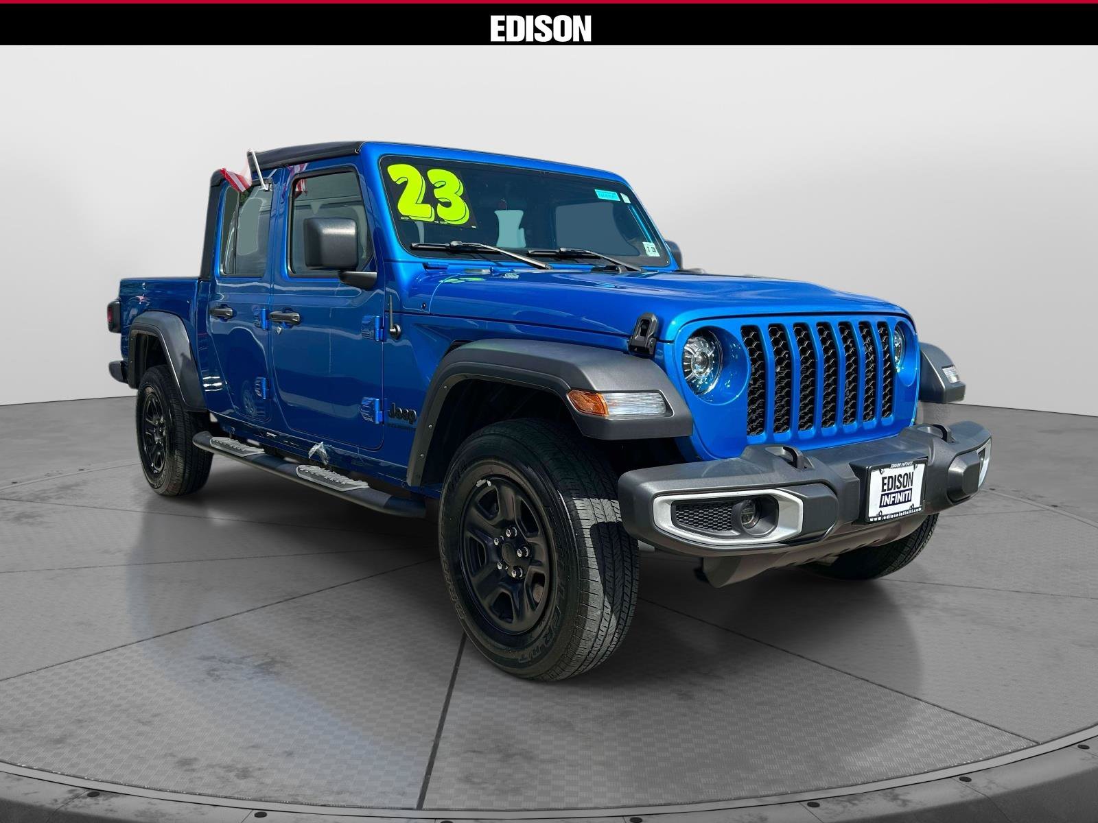 Used 2023 Jeep Gladiator Sport w/ Trailer Tow Package AWD/4WD image 1