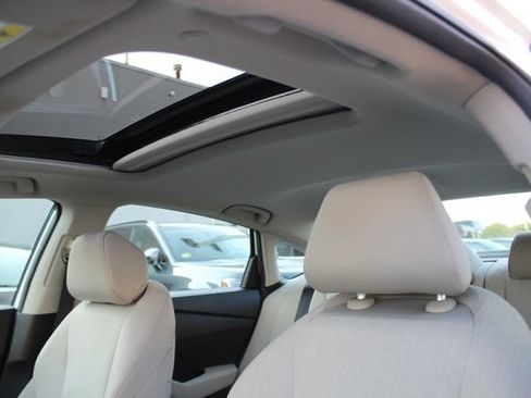 Used 2025 Honda Accord SE image 18