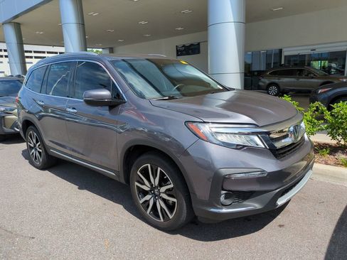 Used 2021 Honda Pilot Touring image 1