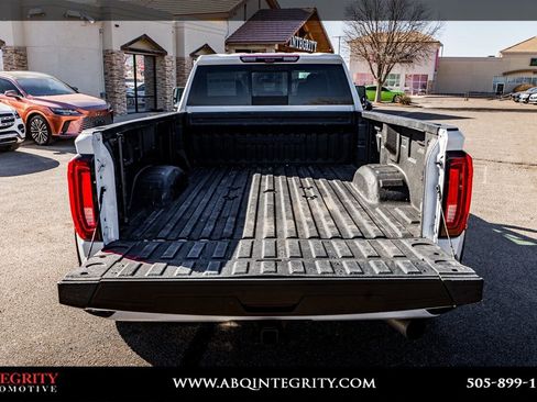 Used 2022 GMC Sierra 3500 Denali w/ Denali Ultimate Package image 42