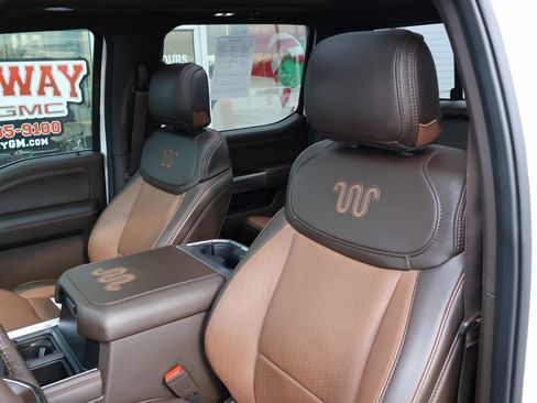 Used 2024 Ford F350 King Ranch w/ Chrome Package image 33