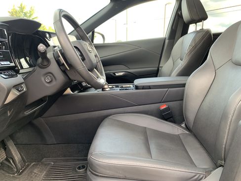 Used 2023 Lexus RX 350 Premium Plus w/ Cold Area Package AWD/4WD image 16
