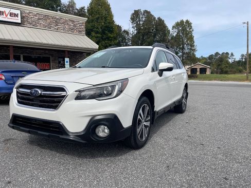 Used 2019 Subaru Outback 3.6R Limited w/ Popular Package #2 image 5