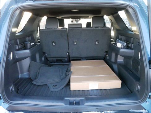 Certified 2025 Toyota 4Runner TRD Off-Road Premium image 18