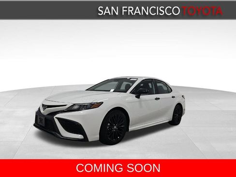 Certified 2022 Toyota Camry SE image 1