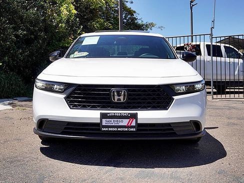 Used 2025 Honda Accord Sport image 5