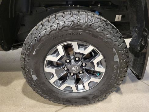 Used 2023 Toyota Tacoma TRD Off-Road image 31