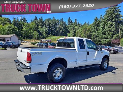 Used 2001 Ford F250 Lariat image 3