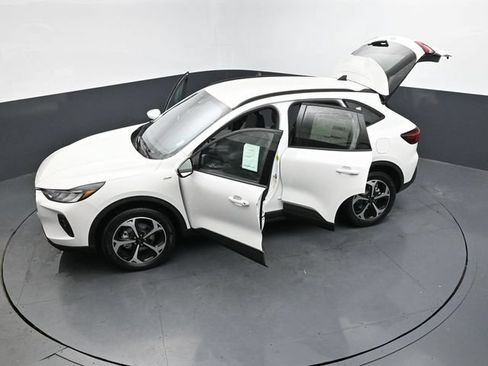 Used 2025 Ford Escape ST-Line Select AWD/4WD image 47