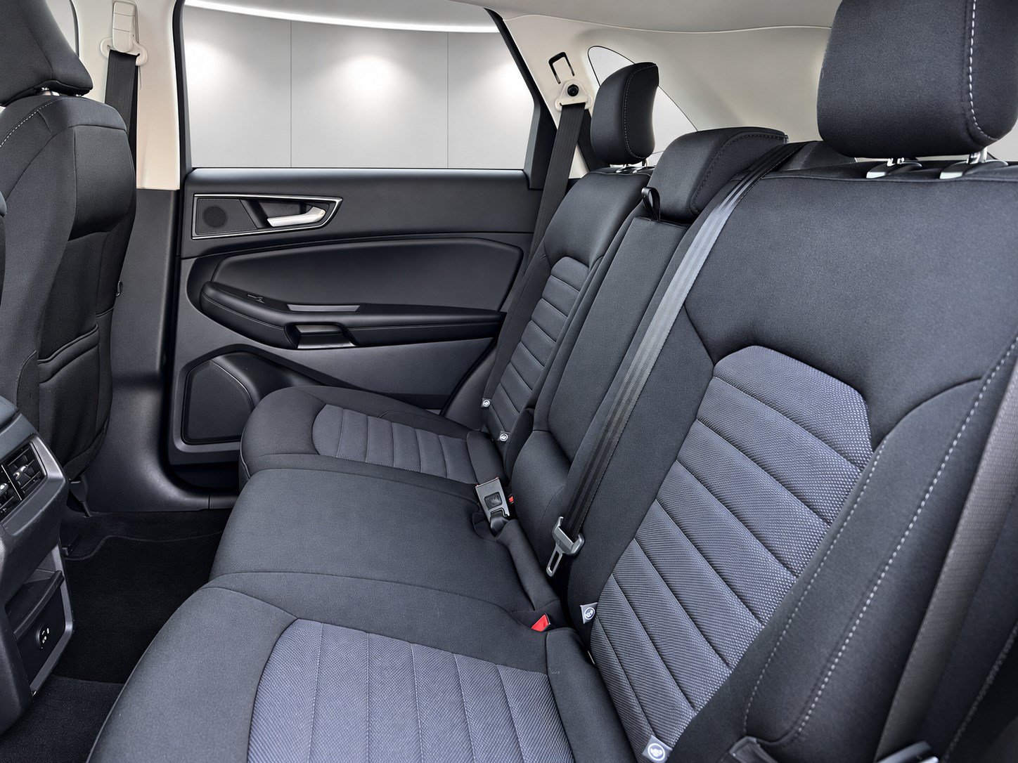 Used 2021 Ford Edge SE w/ Cargo Accessory Package AWD/4WD image 20