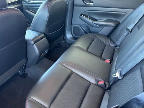Used 2024 Nissan Altima 2.5 SR FWD image 24