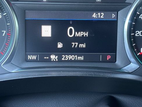 Used 2023 Chevrolet Traverse RS AWD/4WD image 3
