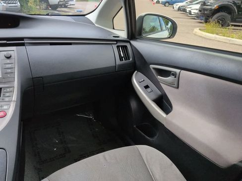 Used 2012 Toyota Prius Two FWD image 16