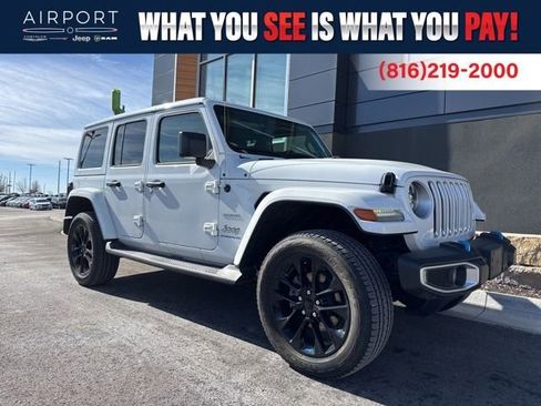 Used 2023 Jeep Wrangler Unlimited Sahara w/ Cold Weather Group AWD/4WD image 1