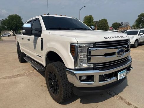 Used 2019 Ford F350 Lariat w/ Chrome Package AWD/4WD image 4