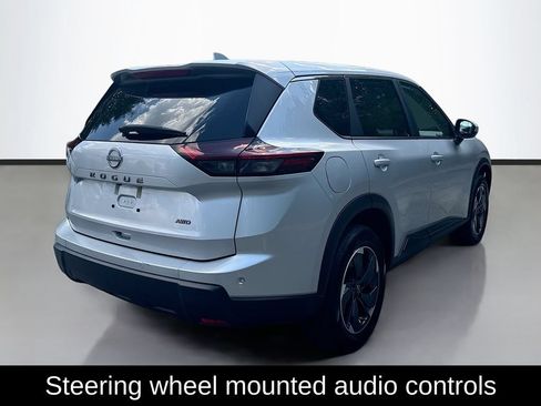 Certified 2025 Nissan Rogue SV AWD/4WD image 7