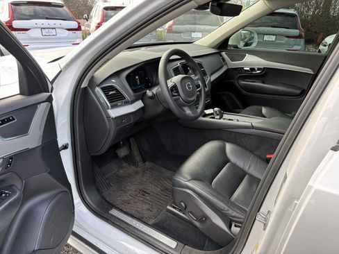 Used 2023 Volvo XC90 B5 Core w/ Protection Package Premier image 25