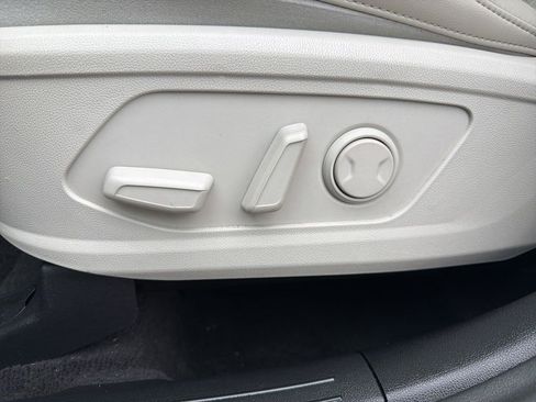 Used 2023 Kia Sorento SX image 24