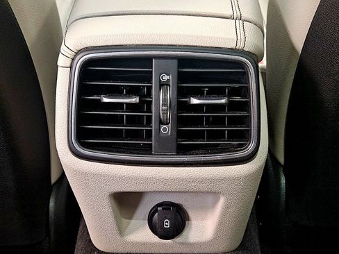 Used 2019 Genesis G70 3.3T Advanced image 43