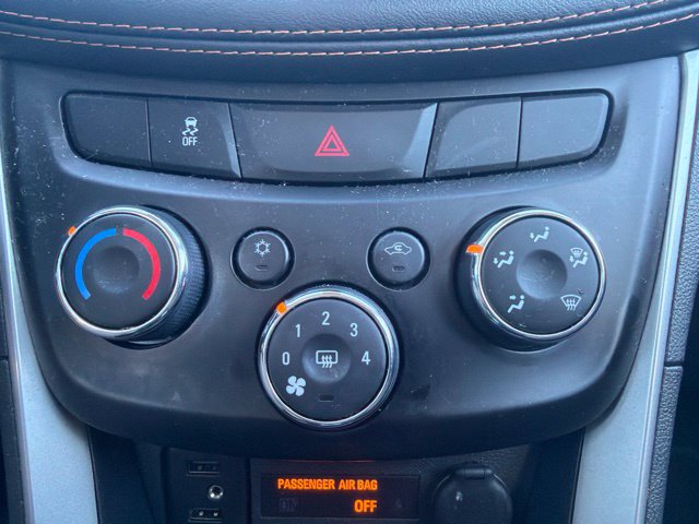 Used 2021 Chevrolet Trax LS AWD/4WD image 24