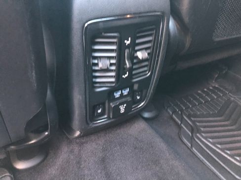 Used 2015 Jeep Grand Cherokee High Altitude image 29